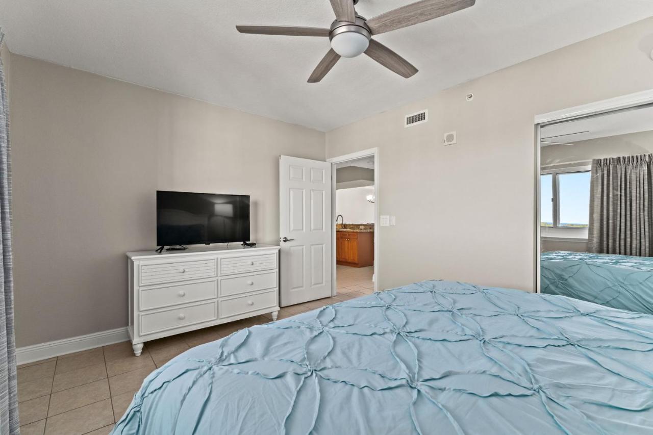 Emerald Beach #1330 By Book That Condo Panama Stadt Exterior foto
