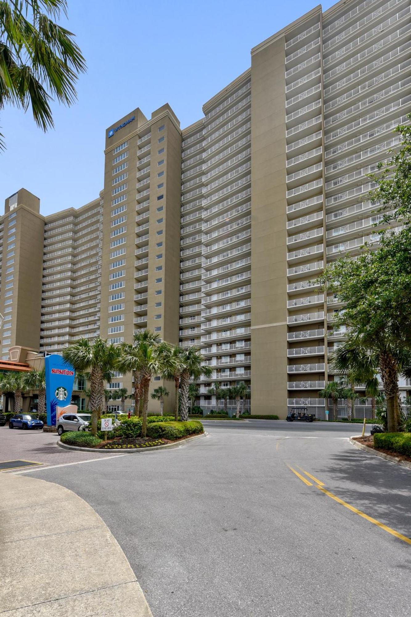 Emerald Beach #1330 By Book That Condo Panama Stadt Exterior foto