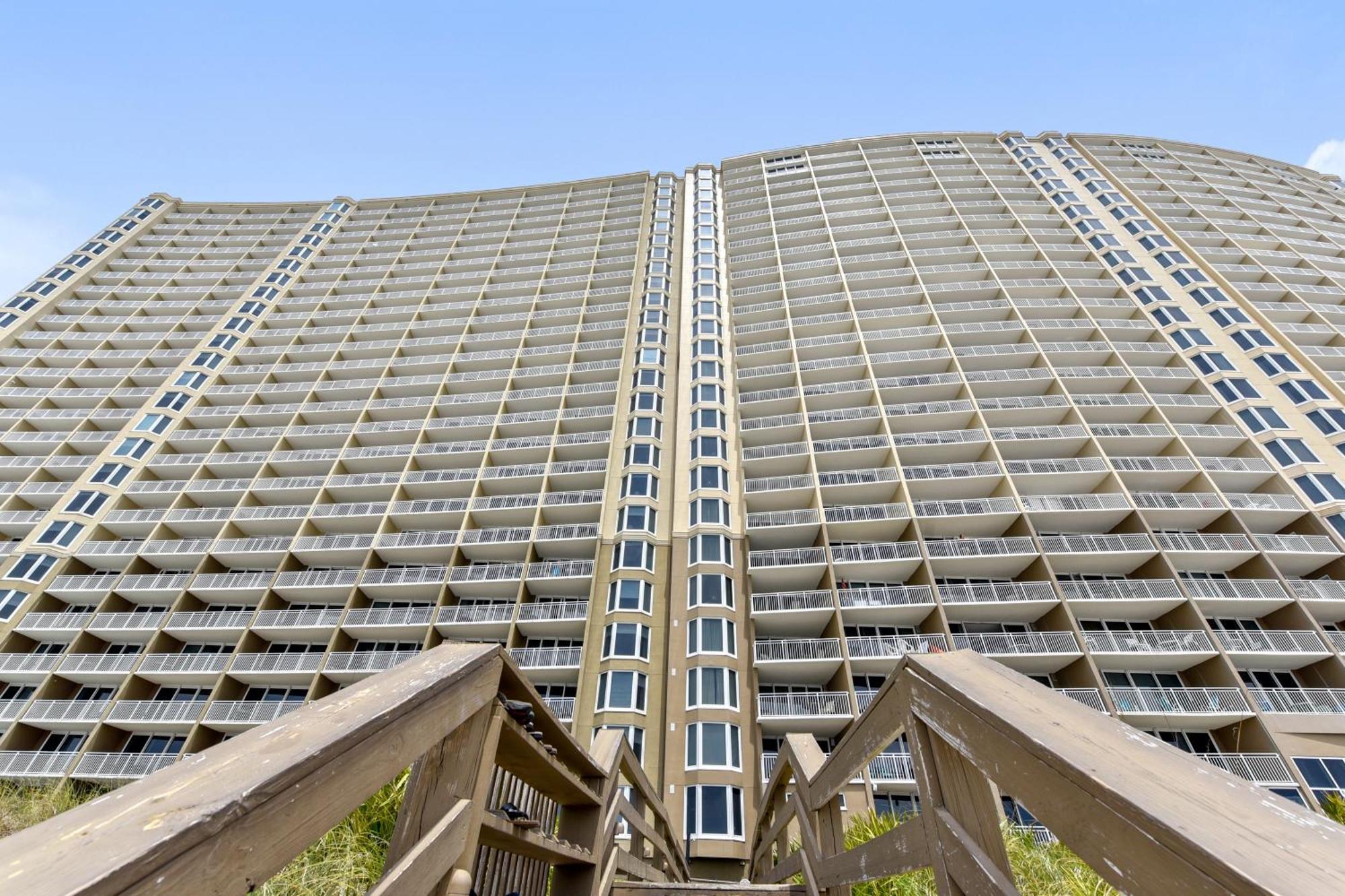Emerald Beach #1330 By Book That Condo Panama Stadt Exterior foto